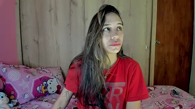 Snapshot of TANIA_06 chatting on June 2026 01:13:01 PM TANIA 06 online show from June 2026 01:13:01 PM