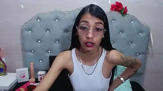 Snapshot of Karla_SlutSkinny chatting on February 2025 03:01:02 AM Karla SlutSkinny online show from February 2025 03:01:02 AM