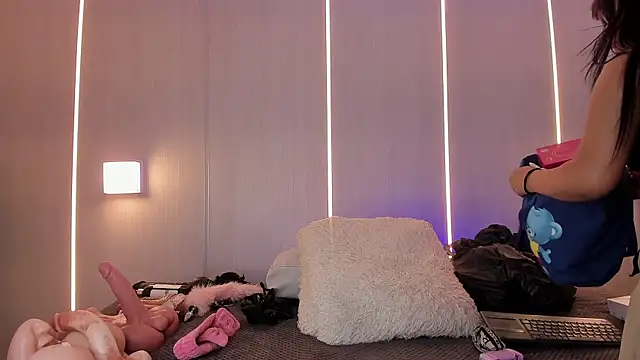 sasha riverss online show from May 2026 07:30:02 PM
