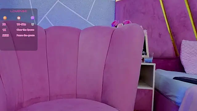 EmmyCortez online show from October 2025 11:49:02 AM