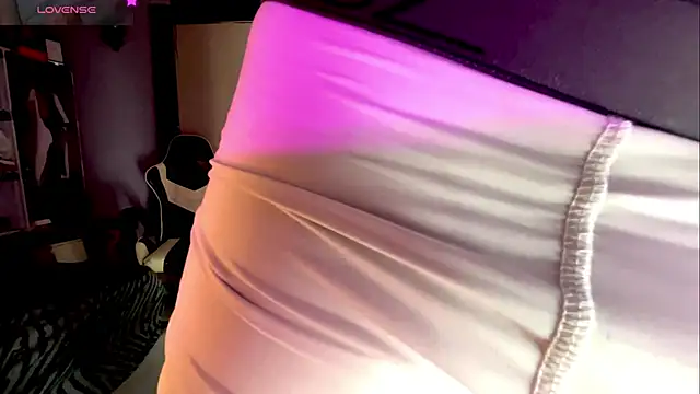 Snapshot of jeffvalemtino chatting on February 2026 10:39:01 PM jeffvalemtino online show from February 2026 10:39:01 PM