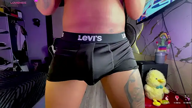 Snapshot of jeffvalemtino chatting on February 2026 11:59:01 PM jeffvalemtino online show from February 2026 11:59:01 PM