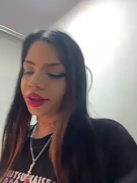 Snapshot of LilaFoxxx chatting on March 2025 07:59:02 PM LilaFoxxx online show from March 2025 07:59:02 PM