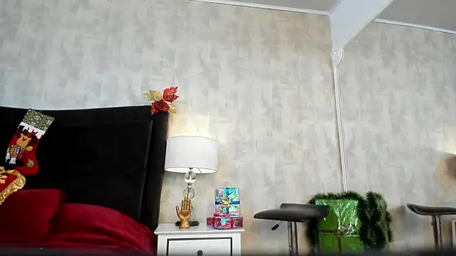 NahomyCarther online show from December 2025 03:46:02 AM