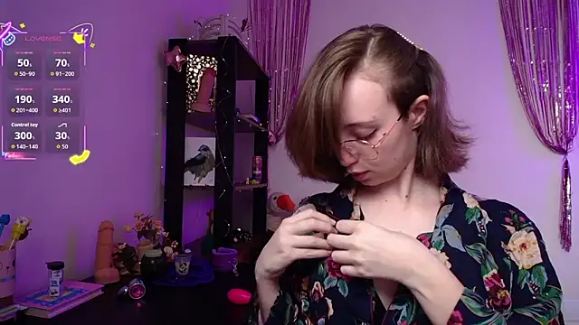 Elise Nyx online show from March 2026 12:55:01 PM