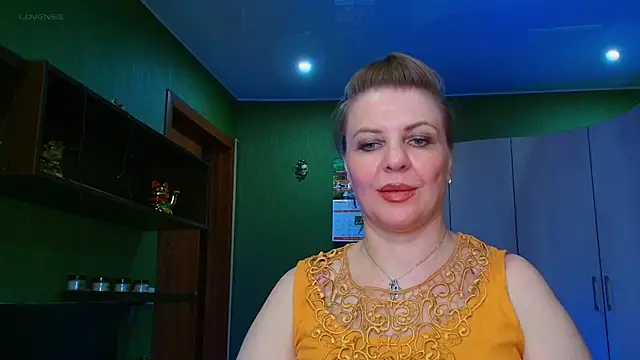 VeronikawGold online show from May 2026 11:06:01 AM