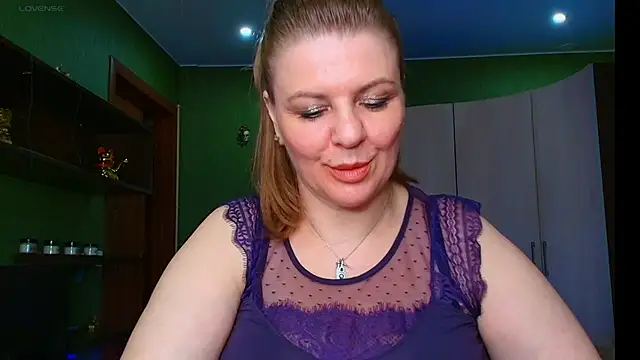 VeronikawGold online show from June 2026 03:40:01 PM