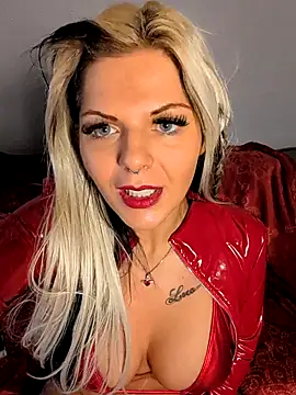 Snapshot of Glory_Max chatting on April 2026 11:16:01 AM Glory Max online show from April 2026 11:16:01 AM