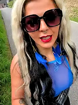 Snapshot of Glory_Max chatting on May 2026 01:16:02 PM Glory Max online show from May 2026 01:16:02 PM