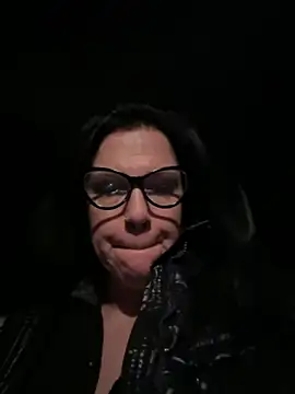 Snapshot of LadydeSade chatting on November 2025 12:10:01 AM LadydeSade online show from November 2025 12:10:01 AM