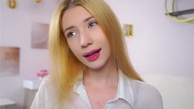 SunnivaCovil online show from February 2026 02:43:01 PM