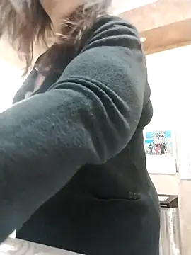 Dolcecurvy online show from November 2025 10:37:01 PM