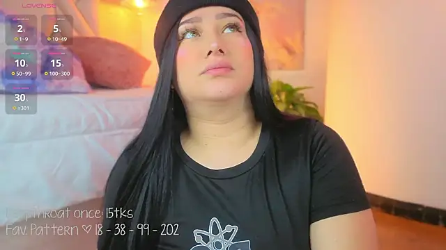 Snapshot of Leaa_Cox chatting on March 2026 04:06:02 AM Leaa Cox online show from March 2026 04:06:02 AM