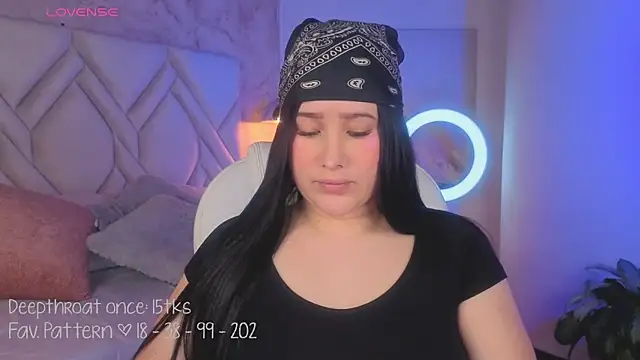 Leaa Cox online show from April 2026 07:37:01 PM