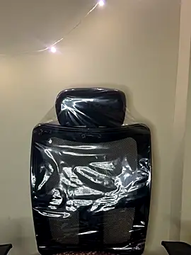 Dishasarmaa05 online show from November 2025 03:58:01 PM