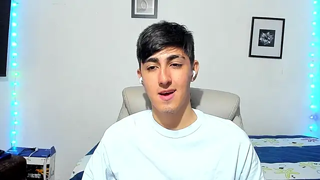 Snapshot of babymaik chatting on November 2025 09:26:02 PM babymaik online show from November 2025 09:26:02 PM