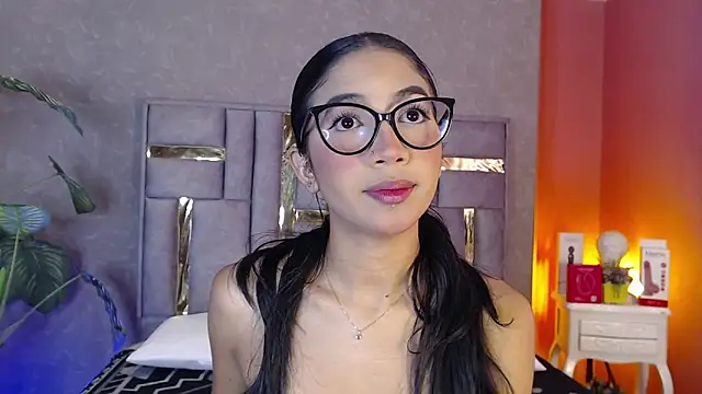Snapshot of Tyla_Ks chatting on June 2026 07:01:02 PM Tyla Ks online show from June 2026 07:01:02 PM