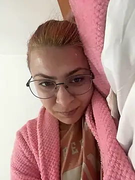 KittieHallo online show from February 2025 04:51:01 PM
