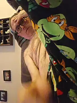 Snapshot of Smallone327 chatting on February 2026 06:57:02 AM Smallone327 online show from February 2026 06:57:02 AM