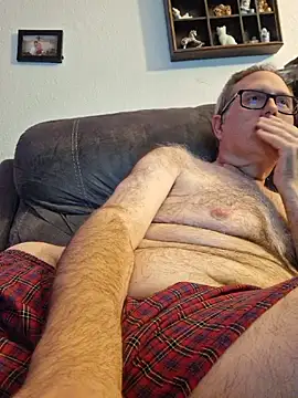 Smallone327 online show from June 2026 06:23:01 AM