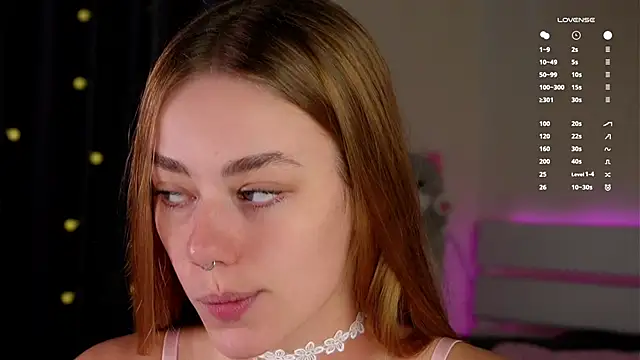 EmilaMills online show from September 2025 01:00:01 AM