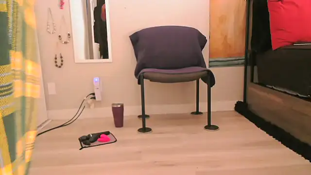 Queenanitadix online show from February 2026 09:30:02 PM