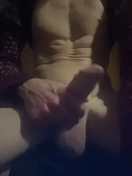 Snapshot of cazzone912025 chatting on December 2025 06:15:01 PM cazzone912025 online show from December 2025 06:15:01 PM