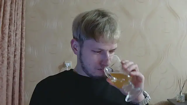 frama666 online show from March 2026 05:48:02 PM