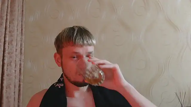 frama666 online show from June 2026 09:43:02 PM