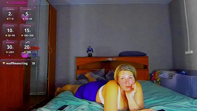 Snapshot of LadyLucky_ chatting on March 2025 06:53:01 AM LadyLucky online show from March 2025 06:53:01 AM