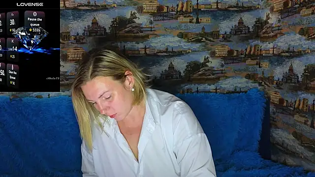 LadyLucky  online show from September 2025 03:22:01 AM