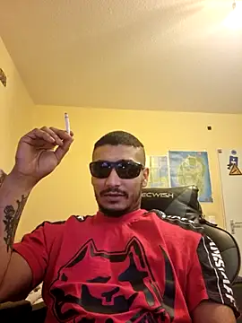 Snapshot of jojay1877 chatting on March 2025 07:48:01 AM jojay1877 online show from March 2025 07:48:01 AM