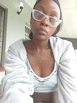 Snapshot of xxTatiannaxx chatting on March 2025 08:37:01 AM xxTatiannaxx online show from March 2025 08:37:01 AM