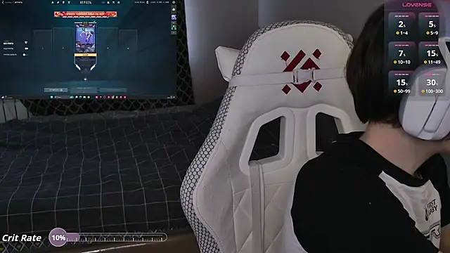 Luna Loveee online show from February 2026 05:08:01 AM