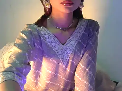 Snapshot of _luckylips chatting on March 2026 11:48:02 AM luckylips online show from March 2026 11:48:02 AM