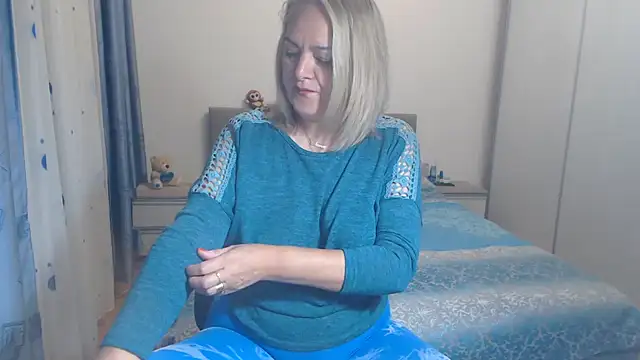 MatureDiana online show from May 2026 02:27:02 AM