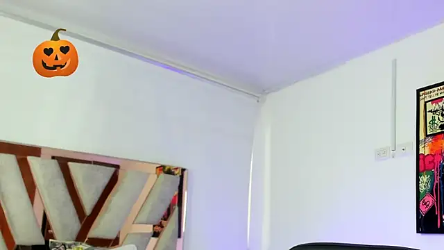 ValeAmayaa online show from October 2025 09:15:01 PM