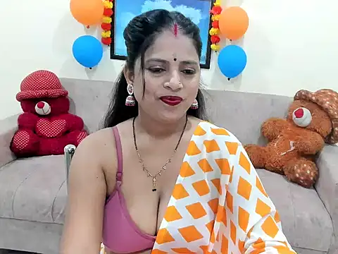 Snapshot of leahgotiii chatting on September 2025 03:30:02 AM leahgotiii online show from September 2025 03:30:02 AM