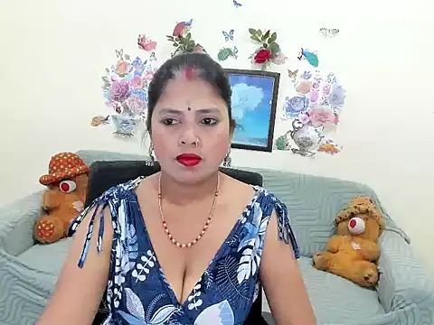 Snapshot of leahgotiii chatting on May 2026 05:34:02 AM leahgotiii online show from May 2026 05:34:02 AM