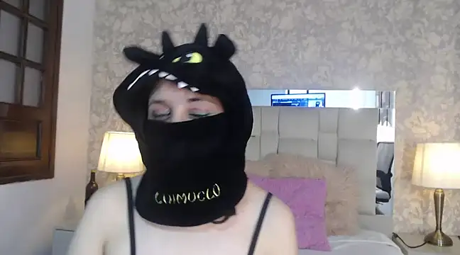 Stephanie Sun online show from March 2025 02:04:02 PM