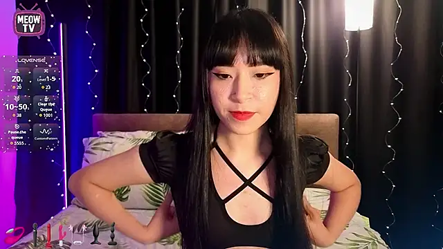 miyakimi0101 online show from June 2026 11:47:02 PM