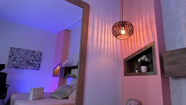 Lucia Brown  online show from March 2025 02:45:01 PM