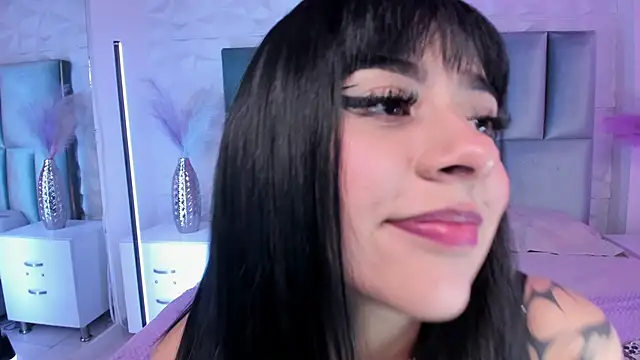 Selene bennet online show from May 2026 05:04:01 AM