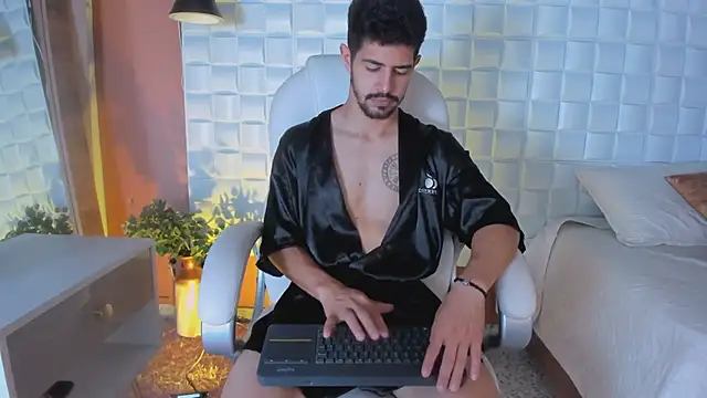 Snapshot of AlejandroStormm chatting on March 2025 08:26:02 PM AlejandroStormm online show from March 2025 08:26:02 PM