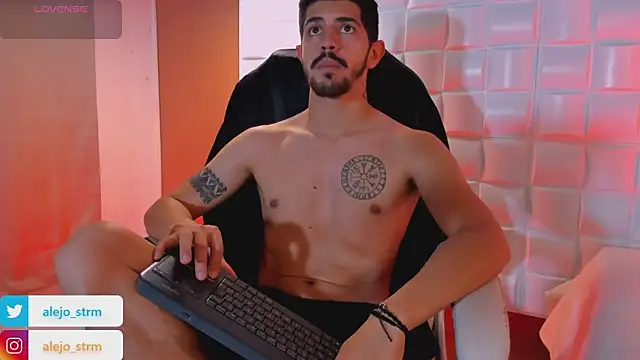 Snapshot of AlejandroStormm chatting on September 2025 10:45:02 PM AlejandroStormm online show from September 2025 10:45:02 PM