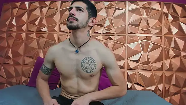 Snapshot of AlejandroStormm chatting on November 2025 08:30:01 PM AlejandroStormm online show from November 2025 08:30:01 PM