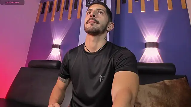 AlejandroStormm online show from February 2026 10:29:01 PM