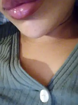 Sexlove1xo online show from October 2025 01:53:02 PM