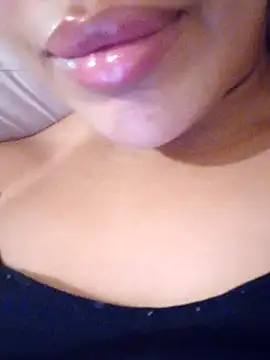 Sexlove1xo online show from October 2025 09:56:02 AM