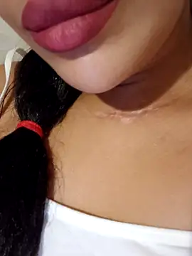 Sexlove1xo online show from November 2025 02:06:01 PM